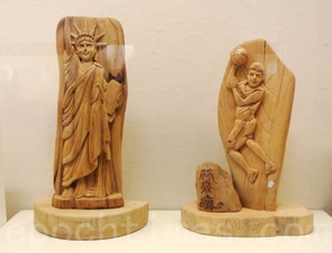 郭素亦漂流木展新貌 雕塑品寓意深遠   資料來源：大紀元2013年07月03日訊