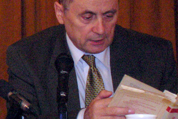 捷克斯洛伐克共和国前总理彦.卡诺古斯基先生