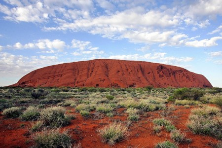澳洲著名巨岩－烏魯魯（Uluru）（Getty Image)