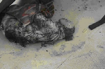 图24《焦点访谈》中刘春玲的尸体照片