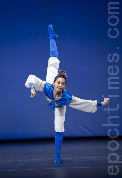 由新唐人電視台創辦的「全世界中國舞舞蹈大賽」將於今年10月和8月分別在紐約和香港舉行。圖為第四屆「全世界中國舞舞蹈大賽」。（攝影：戴兵/大紀元） 
