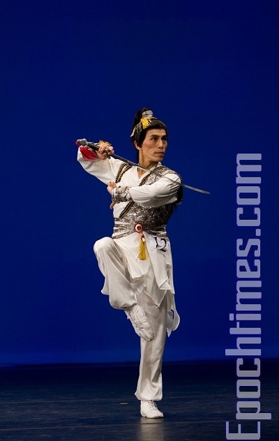 陈永佳参加全世界中国舞大赛时的风采。（图片：大纪元） 