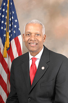 美国乔治亚州联邦众议员小亨利（汉克）‧约翰逊（Henry C. “Hank” Johnson, Jr.）。（美国国会议员官方网站）  
