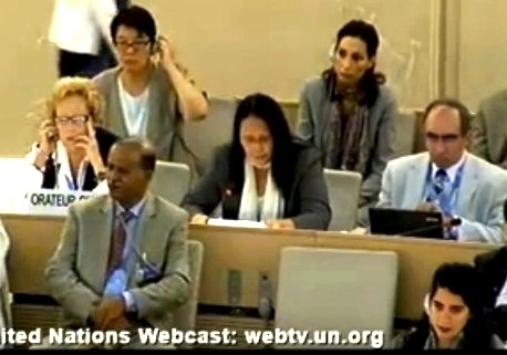 全球大纪元总编辑郭君女士（第二排中间）于9月18日在21届联合国人权大会上曝光中国发生活摘法轮功学员器官事件及呼吁联合国独立调查。（大纪元网络截图）