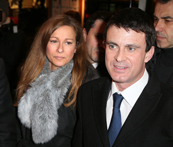 法国内政部长瓦尔斯（Manuel Valls）和夫人（Anne Gravoin）（图片来源：Getty images)