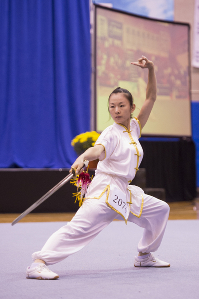 新唐人第四届“全世界华人武术大赛”来自台湾的温青倪获得女子器械组的银奖。（戴兵／大纪元）
