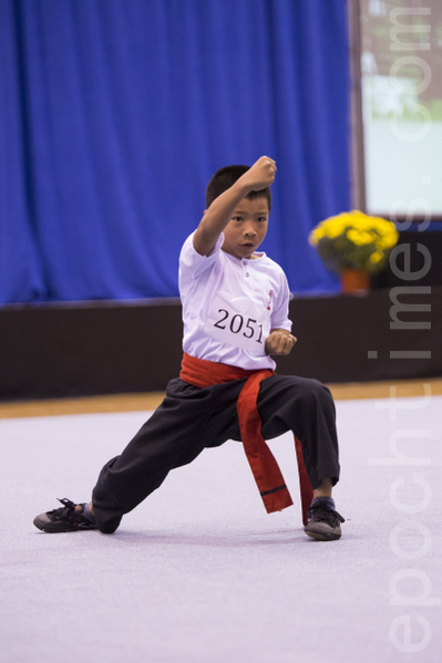 9歲小選手李喬峰，參賽項目為南方少林虎形門，套路名稱為虎形梅花肘。
（攝影：戴兵/大紀元）