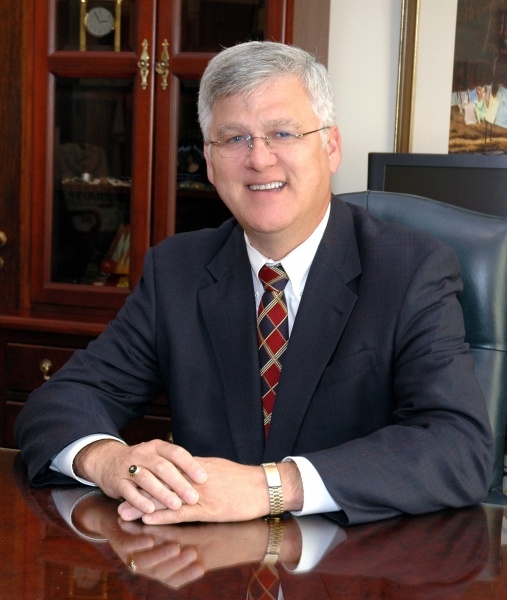 西维吉尼亚州财政部长John D. Perdue向神韵致褒奖信。（图片来源：官方网站）