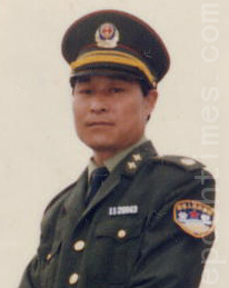 前中共北京公安局政保科長、中國二級警督鍾桂春、法輪功學員。（大紀元資料圖片）