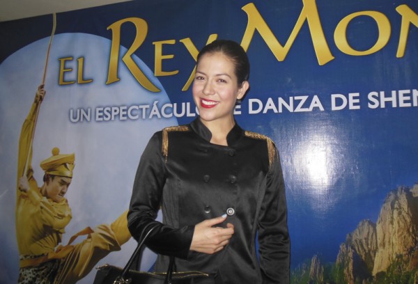 墨西哥的知名女演員Mónica Farías5月14日觀看了神韻舞劇團在墨西哥首都墨西哥城的第八場演出。（李辰/大紀元）