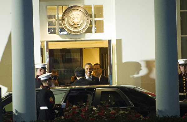 2015年9月24日，華盛頓DC，中共國家主席習近平乘坐專車抵達國賓館布萊爾宮。(Rod Lamkey-Pool/Getty Images)