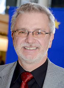 德国欧洲议员米歇尔‧迦勒（Michael GAHLER）（官方网站）