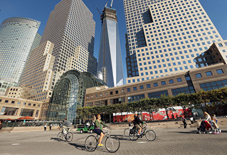 每年的5月是纽约市自行车月，随着夏季的来临﹐纽约市将成为适合骑自行车的好地方。 (Mario Tama/Getty Images)