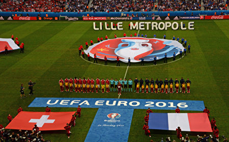 法國隊和瑞士隊的比賽。(Denis Charlet/AFP)