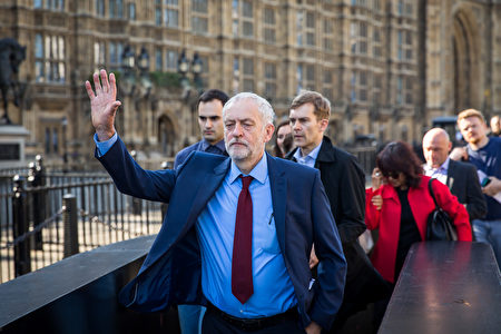 一些工黨議員要求工黨領袖科爾賓（Jeremy Corbyn）辭職。(Rob Stothard/Getty Images)