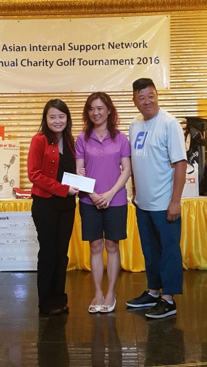 善长仁翁Cathy Li （RBC)）及Mary Zhang （Fidelity Investments）合共捐出1,000元（主办方提供）