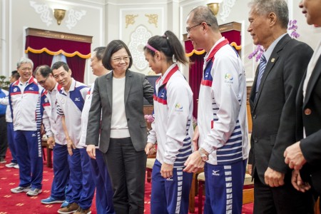 总统蔡英文29日接见里约奥林匹克运动会代表团。（总统府提供）