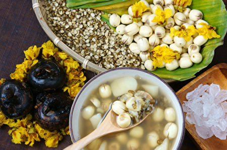 越南菜，香甜莲子粥（fotolia）