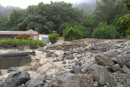 低压带影响台湾有淹水灾情 中南部防豪大雨