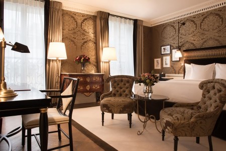 LA RÉSERVE巴黎酒店的套房。（圖：官方網站提供）