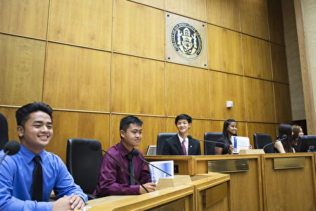 關心公共事務 聖地亞哥6名華裔學生獲市長獎