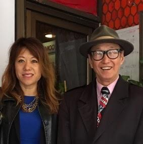 前原加州眾議院執行議長馬世雲女士（左）支持郭華光先生（右）的地鐵站命名提案。（郭華光提供）