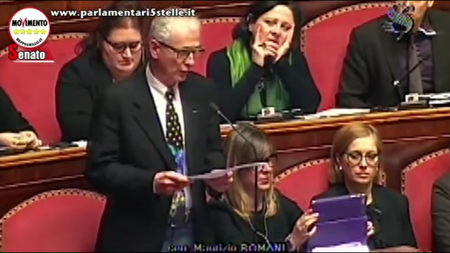 意大利参议院员罗曼尼在参议院发言。（意大利参议院网站）