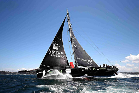 2016年12月26日，第72屆悉尼-霍巴特帆船賽開賽後的15分鐘內，曾領先船隻Perpetual LOYAL。( Brendon Thorne/Getty Images)