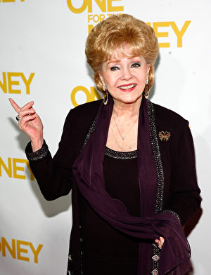 NEW YORK, NY - JANUARY 24: Debbie Reynolds attends the "One for the Money" premiere at the AMC Loews Lincoln Square on January 24, 2012 in New York City. (Photo by Andy Kropa/Getty Images)