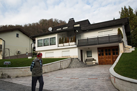 SEVNICA, SLOVENIA - NOVEMBER 28: A former home of Melania Trump, where she lived with her parents after they moved from a nearby apartment block, on November 28, 2016 in Sevnica, Slovenia. Born in Slovenia, Melania Trump was raised in the town of Sevnica, by her father, a car salesman, and her mother, a pattern maker at a textile factory. The former model will become the second foreign-born First Lady of the United States when her husband Donald Trump is sworn in as President during a ceremony in Washington DC on January 20, 2017. (Photo by Jack Taylor/Getty Images)