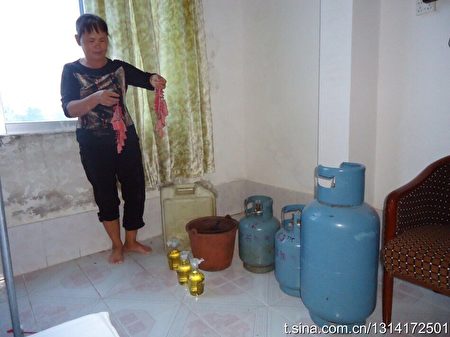 1月份以来，广西北海市白虎头村遭遇强拆。家家准备汽油瓶与煤气罐。（受访者提供）