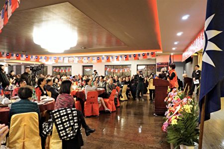500多位侨胞出席欢迎晚宴，场面盛大。（温文清/大纪元） 