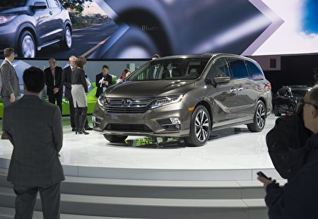 The 2018 Honda Odyssey minivan is seen during the 2017 North American International Auto Show in Detroit, Michigan, January 10, 2017. / AFP / SAUL LOEB (Photo credit should read SAUL LOEB/AFP/Getty Images)