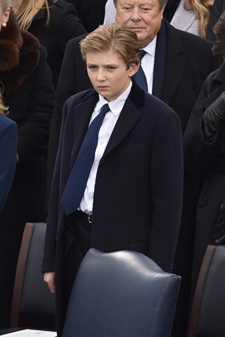 Donald Trump's son Barron is seen during the swearing-in ceremony for the 45th President of the USA in front of the Capitol in Washington on January 20, 2017. / AFP / Timothy A. CLARY (Photo credit should read TIMOTHY A. CLARY/AFP/Getty Images)