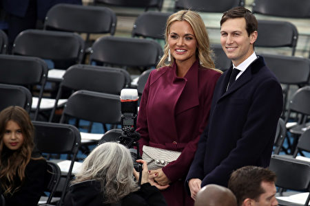 WASHINGTON, DC - JANUARY 20: Jared Kushner (R) arrives with Vanessa Trump on the West Front of the U.S. Capitol on January 20, 2017 in Washington, DC. In today's inauguration ceremony Donald J. Trump becomes the 45th president of the United States. (Photo by Drew Angerer/Getty Images)